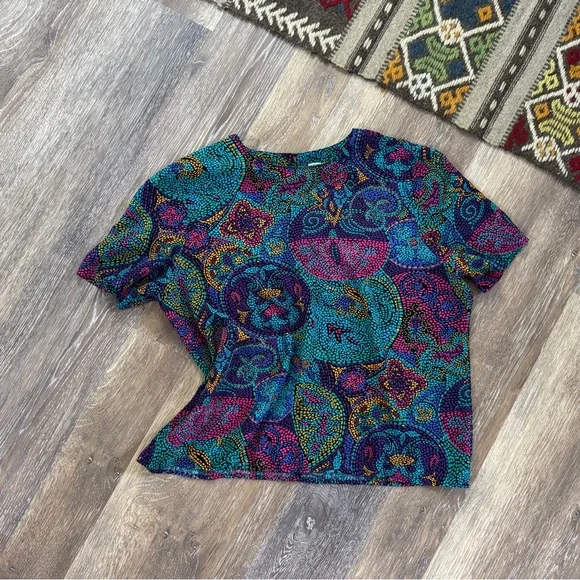 Vintage T-shirt Colorful 80’s Motifs Sz L Excellent Condition - Picture 8 of 9